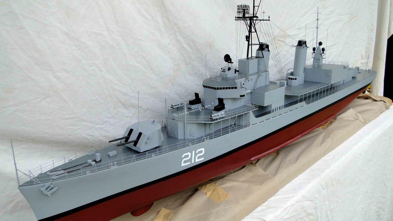 Sumner Class Destroyer Plastic Model