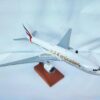 Model of B777-200 Emirates Airlines with detailed craftsmanship.